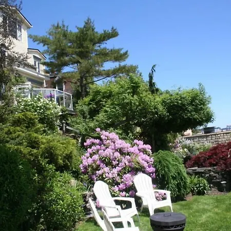 A Boat To Sea Bed & Breakfast-3