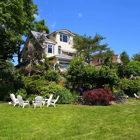 A Boat To Sea Bed & Breakfast-3